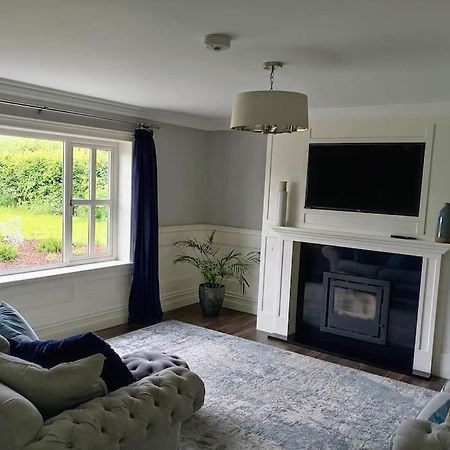 Conveniently Located House To Enjoy All Of Kerry トラリー エクステリア 写真